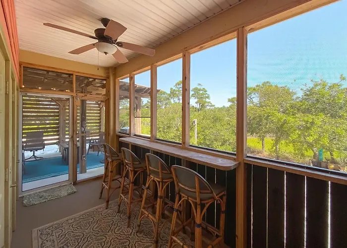 Holiday home Walk To Beach, Secluded, Gazebo With Grill, 1gig Wifi, Washer And Dryer, Games Gulf Shores