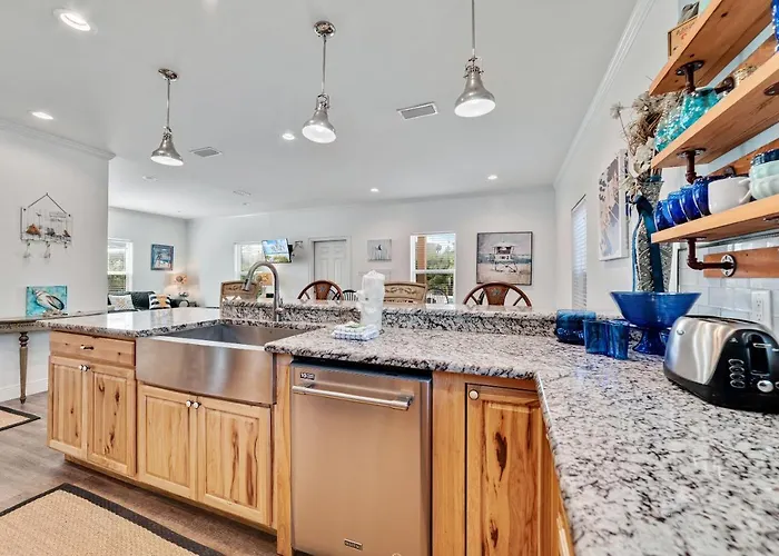 Walk To Beach, Secluded, Gazebo With Grill, 1gig Wifi, Washer And Dryer, Games Gulf Shores